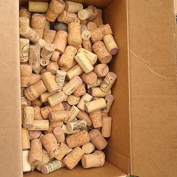 COPY - 300 Used Real Wine Corks - Picture 1 of 2